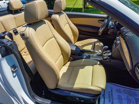 Used 2012 BMW 128i Convertible RWD image 32