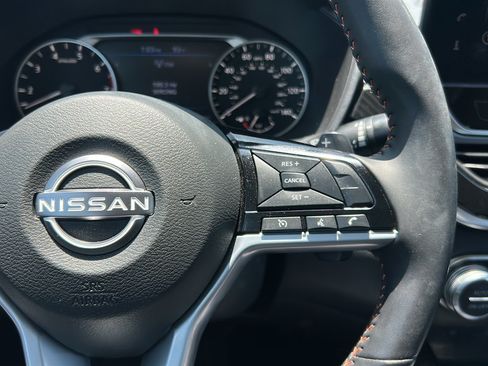 Used 2025 Nissan Altima 2.5 SR w/ SR Premium Package FWD image 26