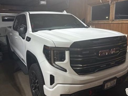 Used 2025 GMC Sierra 1500 AT4 w/ AT4 Premium Package AWD/4WD image 1