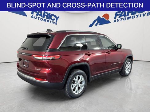 Used 2023 Jeep Grand Cherokee Limited w/ Trailer Tow Prep Group (B) AWD/4WD image 6