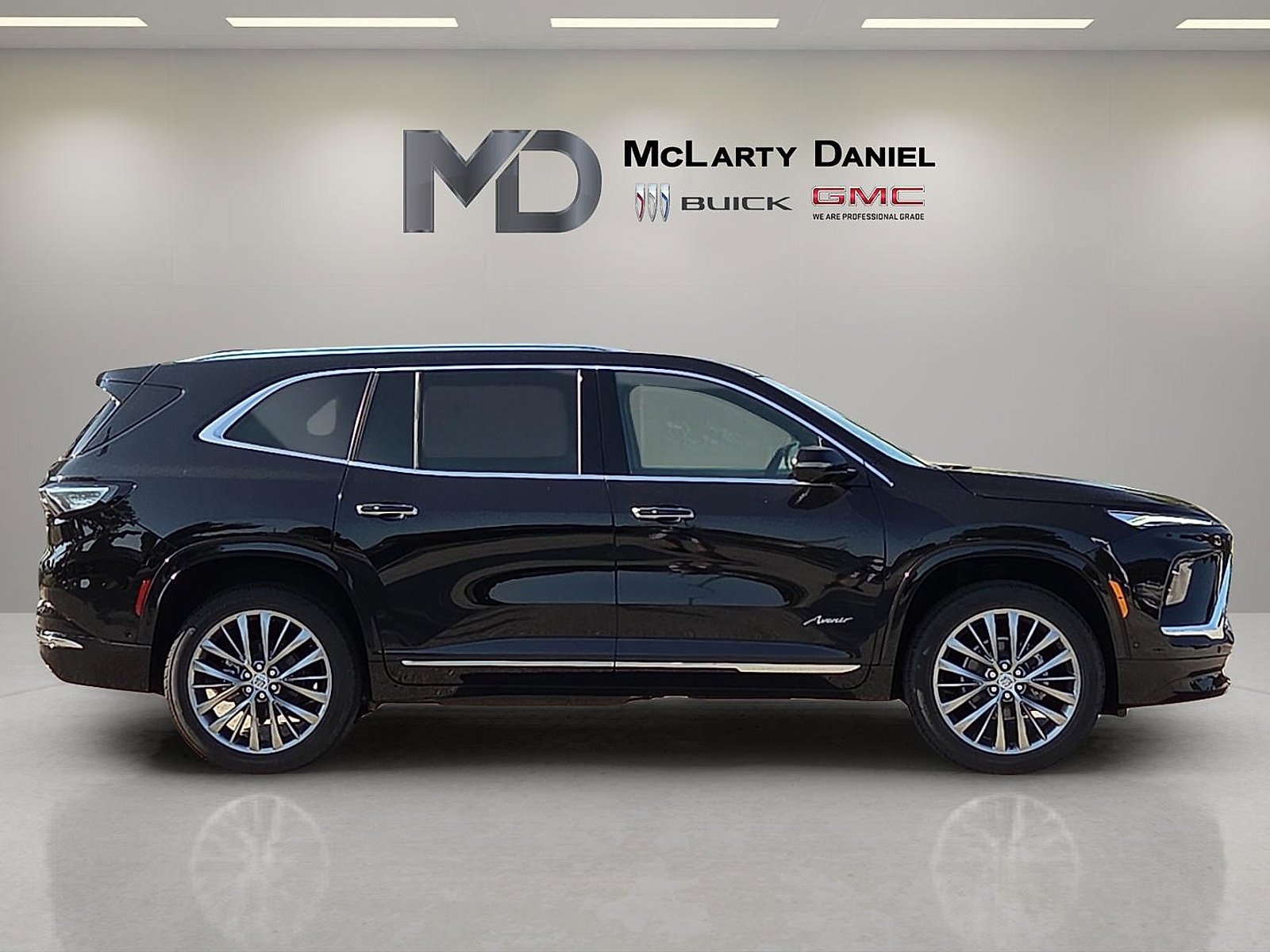 New 2026 Buick Enclave Avenir w/ Super Cruise Package AWD/4WD image 6