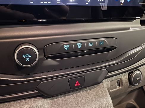 Used 2022 Ford E-Transit Base w/ Load Area Protection Package image 17