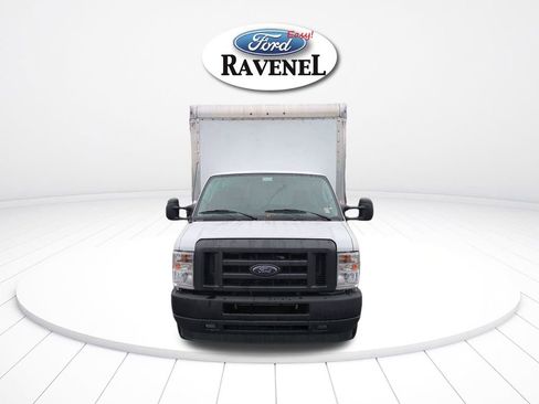 Used 2023 Ford E-350 and Econoline 350 Super Duty w/ Power Windows & Locks Group image 9