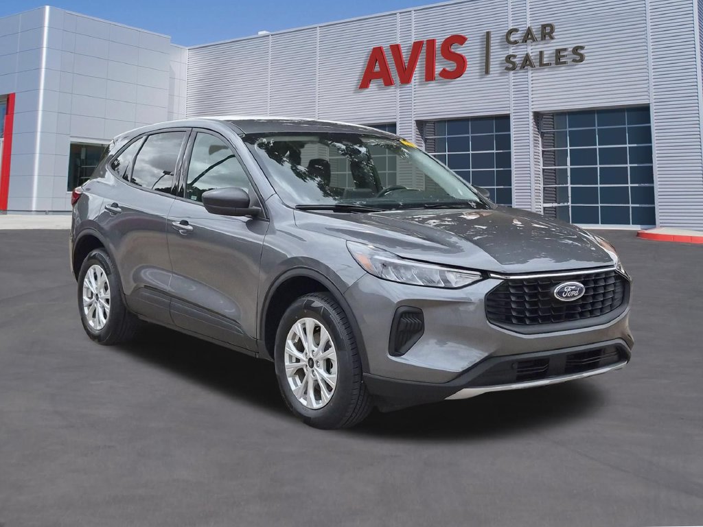 Used 2025 Ford Escape Active AWD/4WD image 3