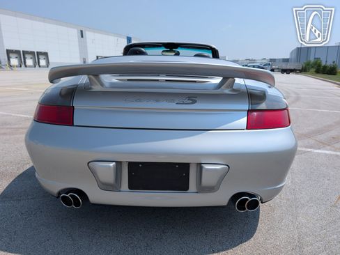 Used 2004 Porsche 911 Carrera 4S image 12