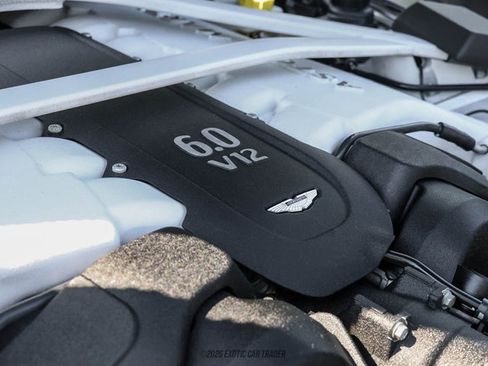 Used 2015 Aston Martin Vanquish Coupe RWD image 15