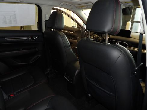 Certified 2023 MAZDA CX-5 Carbon Edition image 17