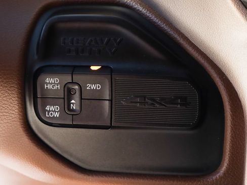 Used 2022 RAM 2500 Laramie AWD/4WD image 43