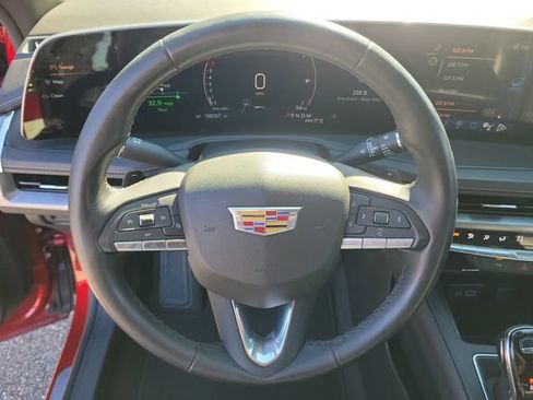 Certified 2024 Cadillac XT4 Premium Luxury AWD/4WD image 27