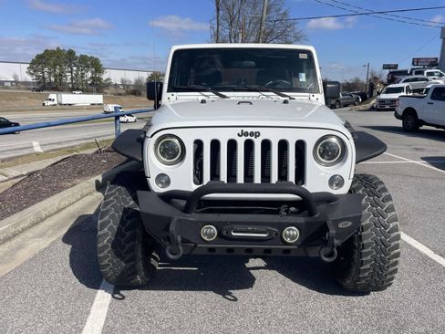 Used 2015 Jeep Wrangler Unlimited Sport w/ Connectivity Group image 10