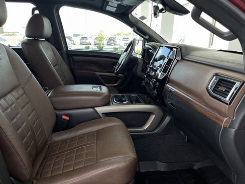Used 2024 Nissan Titan Platinum Reserve w/ Moonroof Package AWD/4WD image 22
