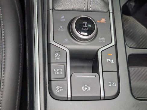 Certified 2025 Kia Sorento X-Line EX AWD/4WD image 28