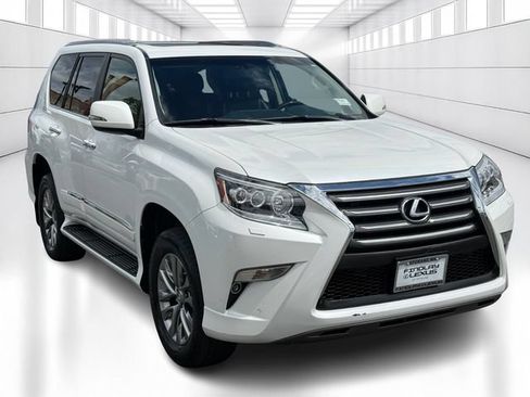 Used 2015 Lexus GX 460 Luxury AWD/4WD image 3