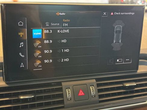 Used 2022 Audi Q5 2.0T Premium Plus w/ Premium Plus Package AWD/4WD image 24