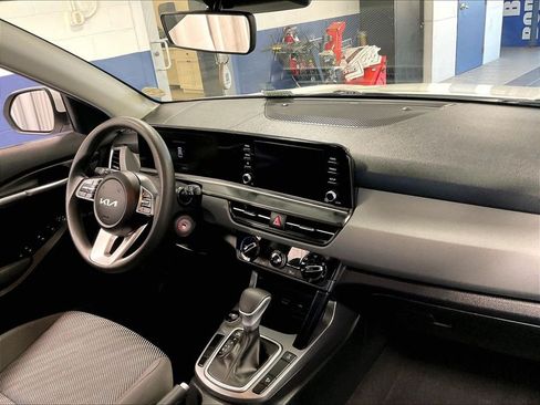 Used 2024 Kia Seltos LX AWD/4WD image 14