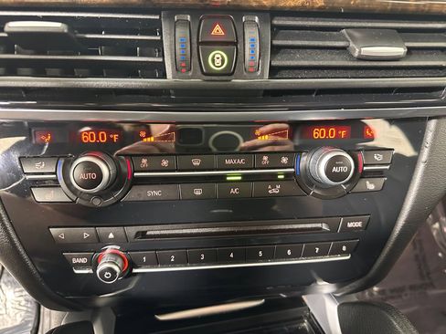 Used 2017 BMW X6 xDrive50i AWD/4WD image 41