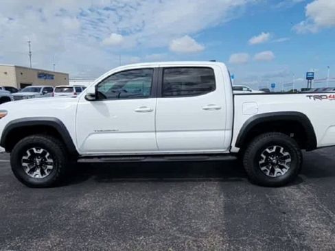 Used 2020 Toyota Tacoma TRD Off-Road image 5