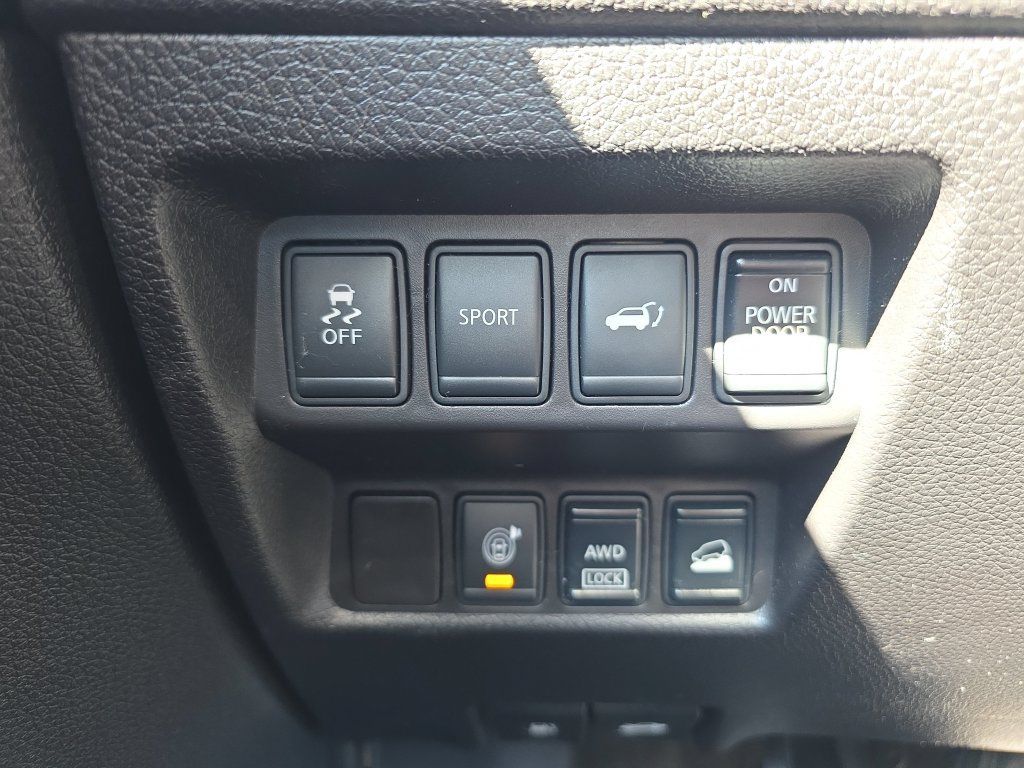 Used 2014 Nissan Rogue SL w/ SL Premium Package AWD/4WD image 41