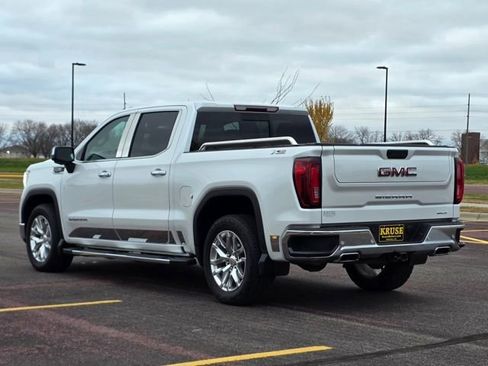 Used 2022 GMC Sierra 1500 SLT w/ SLT Premium Plus Package image 30