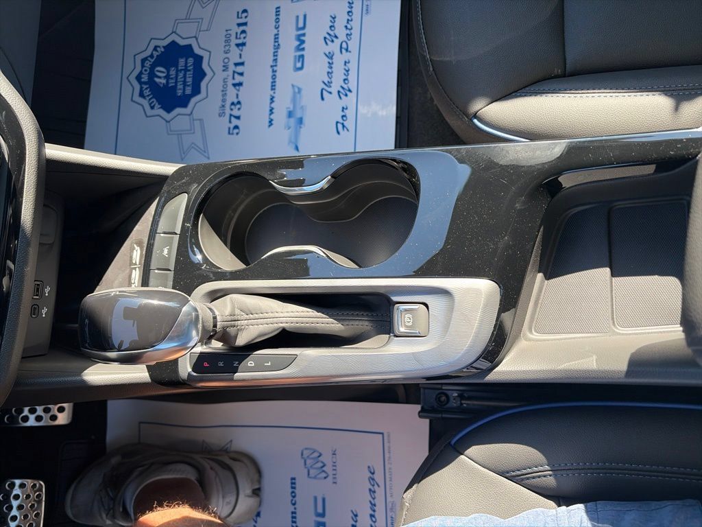 New 2026 Buick Envista Sport Touring w/ Convenience I Package FWD image 24