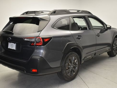 Used 2025 Subaru Outback Onyx Edition AWD/4WD image 5