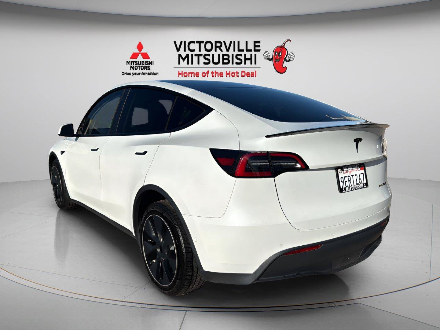 Used 2023 Tesla Model Y Long Range AWD/4WD image 5