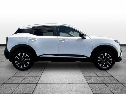 Certified 2026 Nissan Kicks SV w/ Cold Weather Package AWD/4WD image 4