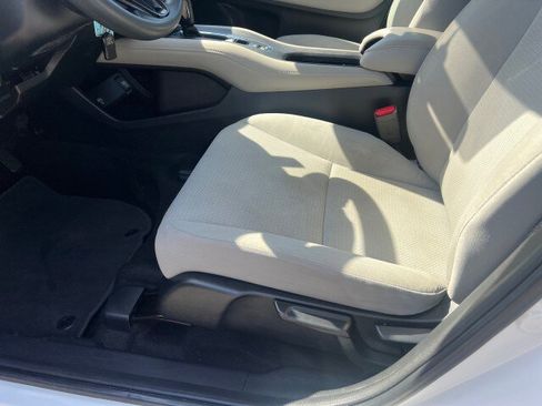 Used 2019 Honda HR-V LX image 11