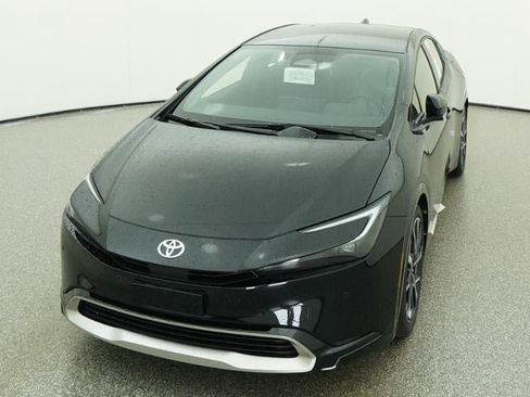New 2026 Toyota Prius Plug-In Hybrid FWD image 16