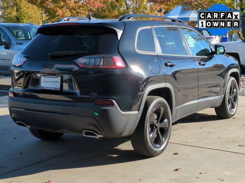 Used 2019 Jeep Cherokee Latitude Plus image 6