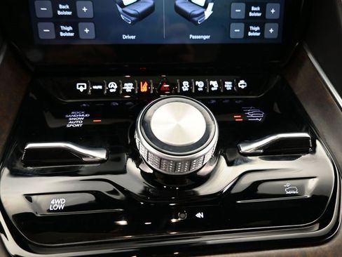 Used 2024 Jeep Grand Wagoneer Series I image 15