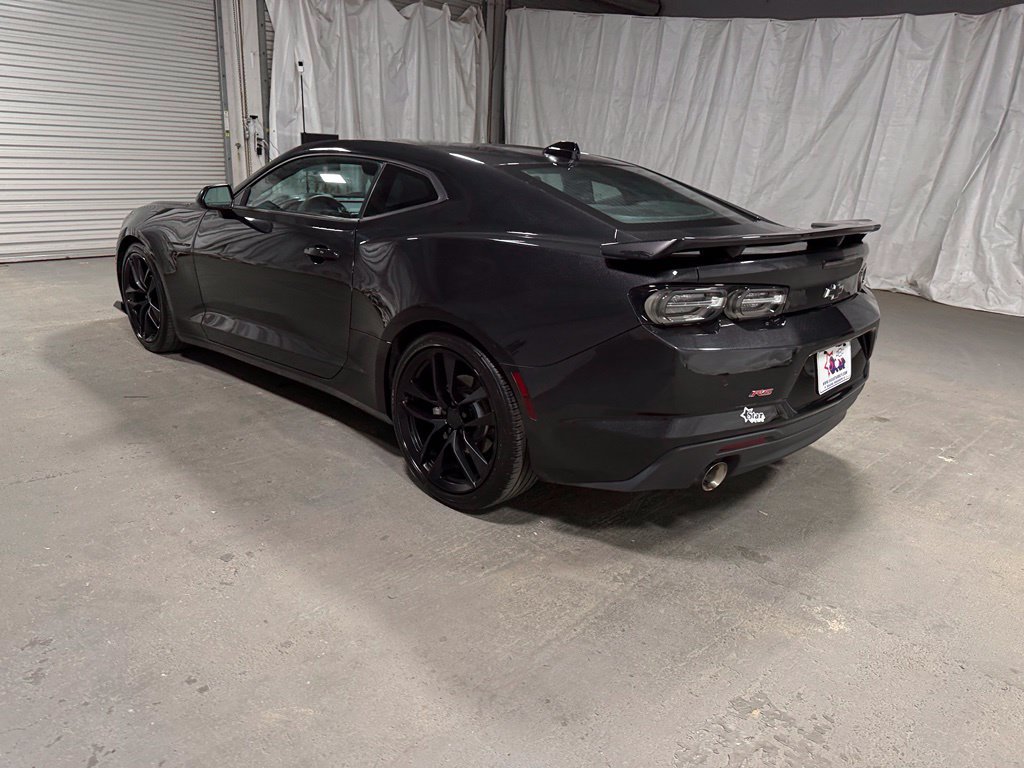 Used 2024 Chevrolet Camaro LT RWD image 5