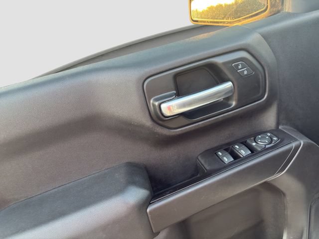 Used 2019 Chevrolet Silverado 1500 Custom w/ Custom Value Package AWD/4WD image 15