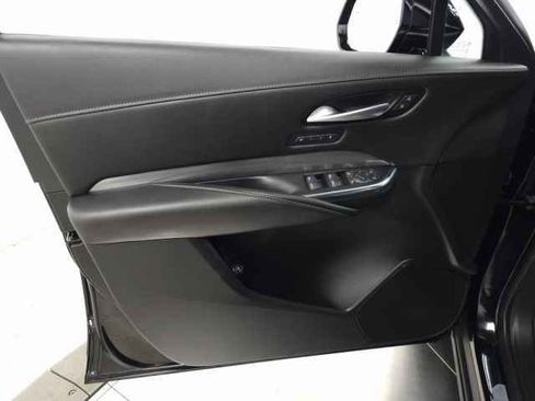 Certified 2025 Cadillac XT4 Premium Luxury image 16