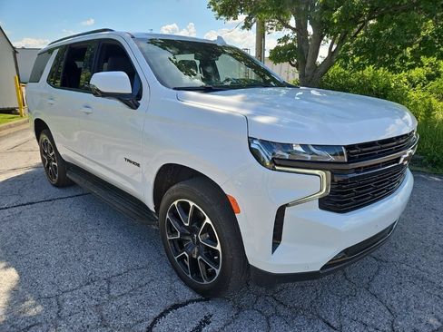 Used 2024 Chevrolet Tahoe RST w/ Luxury Package AWD/4WD image 2