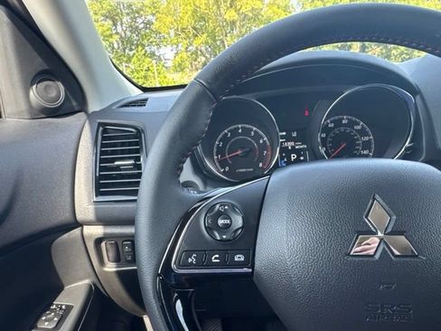 Used 2026 Mitsubishi Outlander Sport AWD image 12