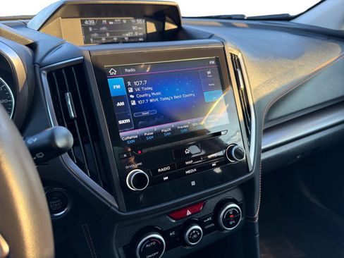 Certified 2022 Subaru Crosstrek 2.5i Limited w/ Moonroof Package 2 image 16