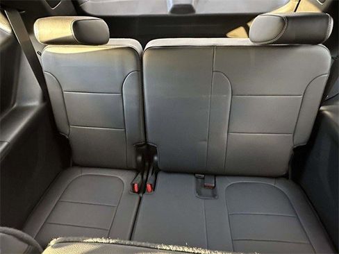 Certified 2023 Chevrolet Traverse LT image 13