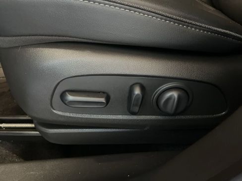 Used 2023 Buick Encore GX Select AWD/4WD image 20