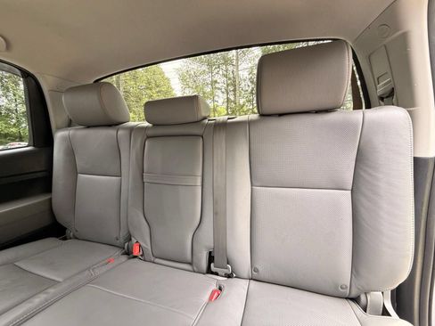 Used 2012 Toyota Tundra Limited w/ Platinum Pkg AWD/4WD image 32