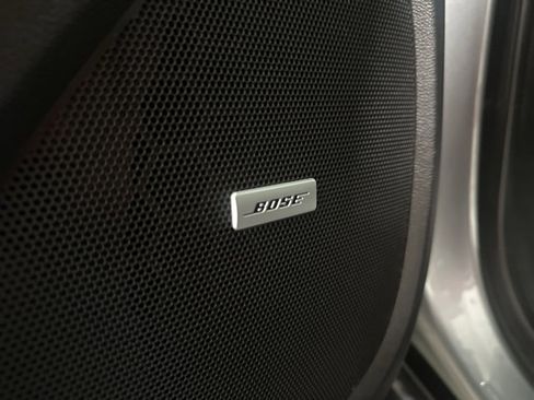 Used 2023 Chevrolet Traverse RS image 12