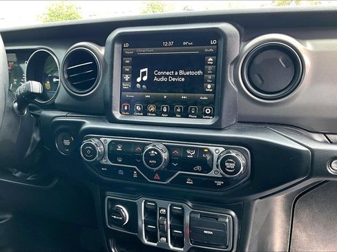 Used 2023 Jeep Wrangler Unlimited w/ 8.4" Radio Group AWD/4WD image 33