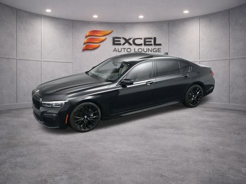 Used 2022 BMW 740i w/ M Sport Package RWD image 66