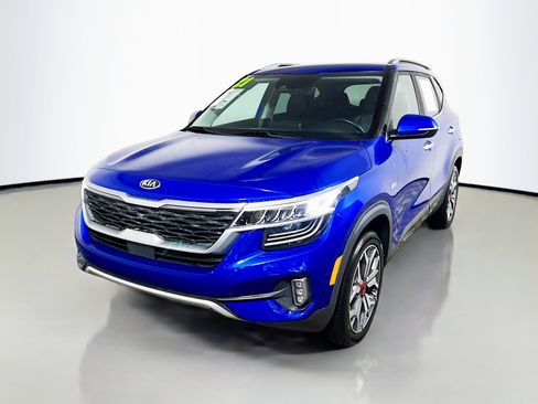 Used 2021 Kia Seltos SX w/ SX Sunroof Package image 10