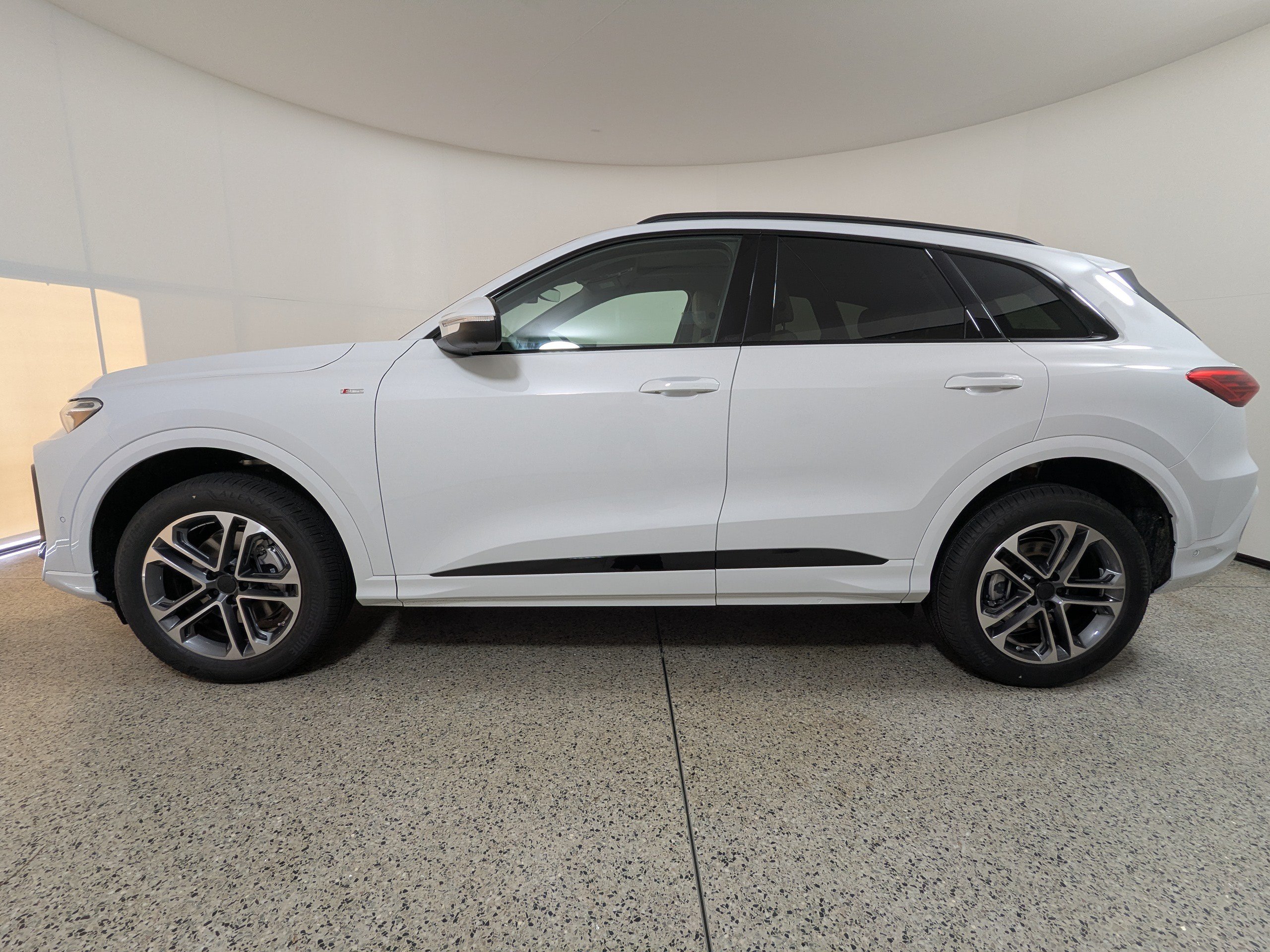 New 2026 Audi Q5 2.0T AWD/4WD image 4