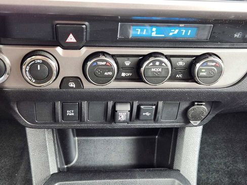 Used 2023 Toyota Tacoma SR5 AWD/4WD image 24