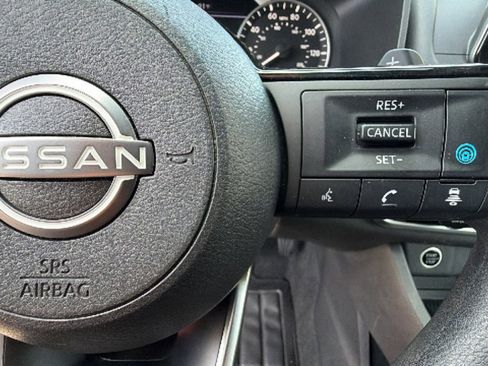 Used 2023 Nissan Rogue SV AWD/4WD image 20