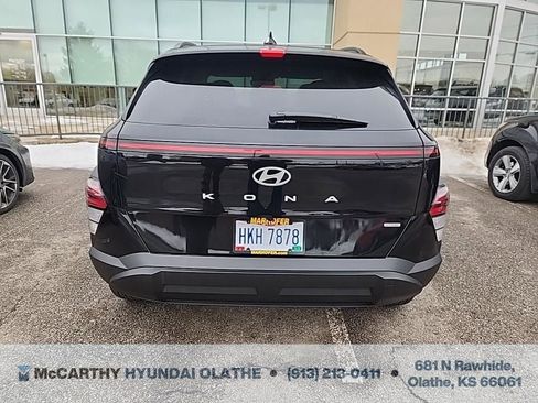 Used 2024 Hyundai Kona SEL image 11