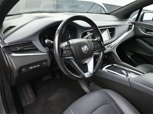 Used 2024 Buick Enclave Premium image 18
