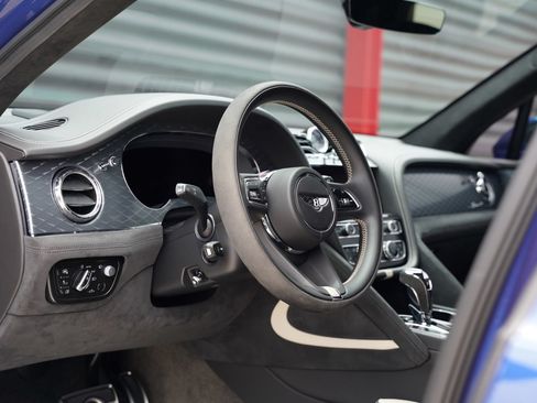 Used 2021 Bentley Bentayga Speed AWD/4WD image 18